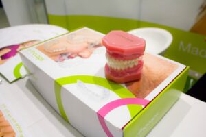 découvrez notre cabinet dentaire où des professionnels expérimentés veillent à votre santé bucco-dentaire. des soins variés aux conseils personnalisés, retrouvez un sourire radieux en toute confiance.