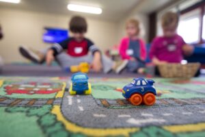 découvrez l'univers de l'accueil familial en france. le dispositif de foster care offre un soutien essentiel aux enfants en difficulté, en leur fournissant un environnement sûr et aimant. apprenez-en plus sur les opportunités d'accueil, les droits des enfants et comment devenir un famille d'accueil.