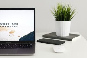 découvrez les métiers les mieux rémunérés qui offrent des opportunités de carrière exceptionnelles. explorez des domaines en forte demande et boostez votre potentiel financier grâce à notre guide sur les emplois hautement rémunérateurs.