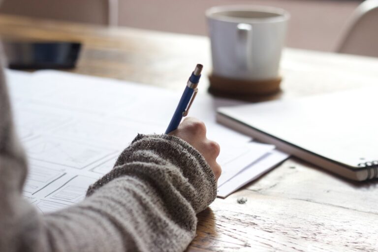découvrez des programmes de formation innovants et adaptés à vos besoins professionnels. améliorez vos compétences, développez votre expertise et préparez-vous à relever de nouveaux défis grâce à nos parcours de training personnalisés.