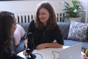 découvrez les secrets d'une interview réussie avec nos conseils d'experts pour captiver l'attention de vos interlocuteurs. apprenez à vous démarquer et à séduire lors de vos échanges professionnels.