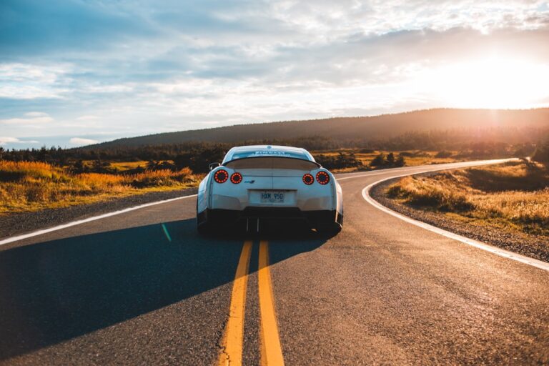 découvrez nos offres de location de voiture longue durée adaptées à tous vos besoins. profitez de services flexibles, d'un large choix de véhicules et de tarifs compétitifs pour vos déplacements professionnels ou personnels.