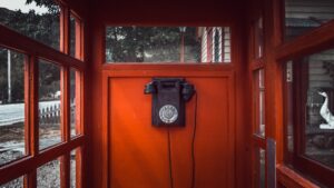 découvrez nos coques de téléphone personnalisées, conçues pour protéger et styliser votre appareil. exprimez votre créativité avec des designs uniques et adaptés à votre style. personnalisez la vôtre dès aujourd'hui !