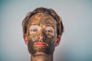 découvrez notre gamme de soins du visage pour nourrir, hydrater et revitaliser votre peau. des produits adaptés à chaque type de peau pour un éclat naturel et un teint radieux.