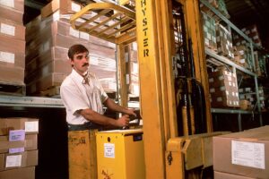 découvrez nos solutions de stockage innovantes pour optimiser votre espace et sécuriser vos biens. que ce soit pour un usage personnel ou professionnel, nous avons l'option qu'il vous faut. explorez nos différentes options de rangement et simplifiez votre quotidien.