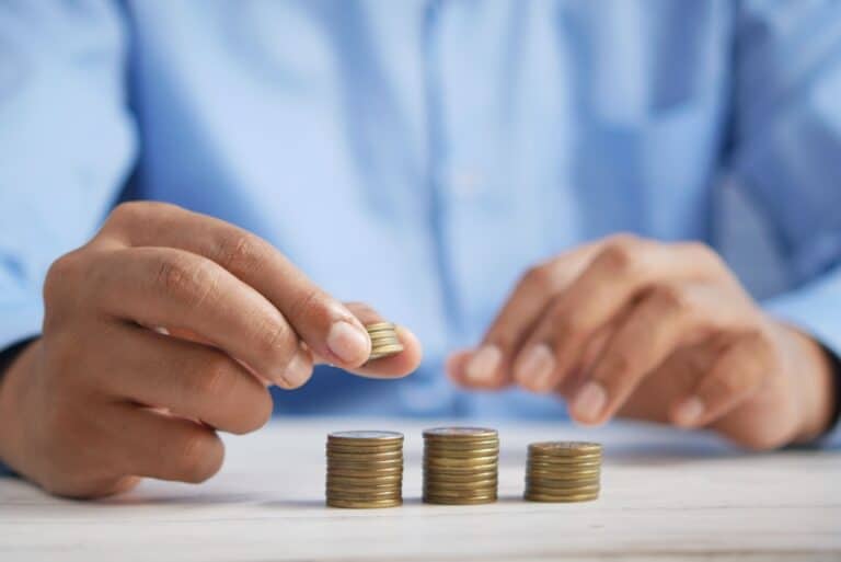 découvrez comment optimiser votre budget personnel avec des conseils pratiques, des stratégies d'épargne et des outils de gestion financière pour atteindre vos objectifs économiques.
