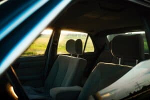 découvrez les meilleures pratiques pour garantir la sécurité de votre enfant en voiture avec des sièges auto adaptés. apprenez à choisir, installer et utiliser correctement un siège auto, afin de protéger votre précieux passager lors de chaque trajet.