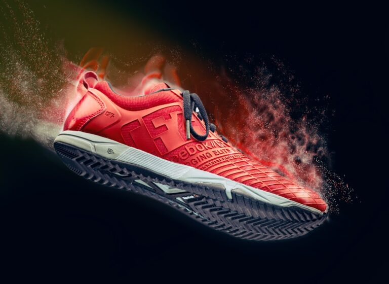 découvrez notre sélection de chaussures de sécurité nike, alliant confort, style et protection. idéales pour les professionnels à la recherche de performance tout en restant tendance sur le lieu de travail.