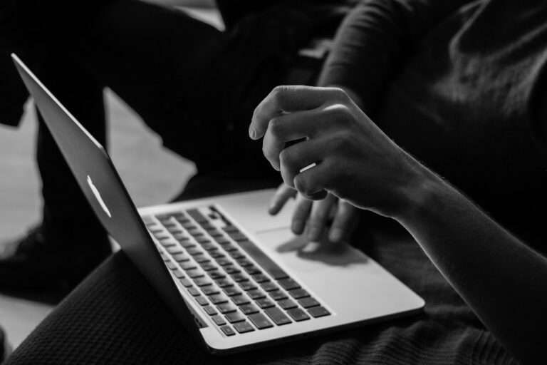 découvrez les avantages d'un compte bancaire en ligne : gestion simplifiée de vos finances, accès 24/7, et opérations sécurisées. ouvrez un compte dès aujourd'hui et profitez de services adaptés à vos besoins.