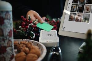 découvrez notre sélection de smartphones dernier cri, alliant design élégant, performances exceptionnelles et technologies innovantes. trouvez le téléphone adapté à vos besoins, que ce soit pour capturer de magnifiques photos, profiter de jeux immersifs ou rester connecté à tout moment.