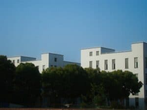 découvrez l'école modulaire, une approche éducative innovante qui offre flexibilité et adaptabilité aux besoins des élèves. plongez dans un environnement d'apprentissage stimulant, conçu pour favoriser la collaboration et encourager la créativité des jeunes esprits.