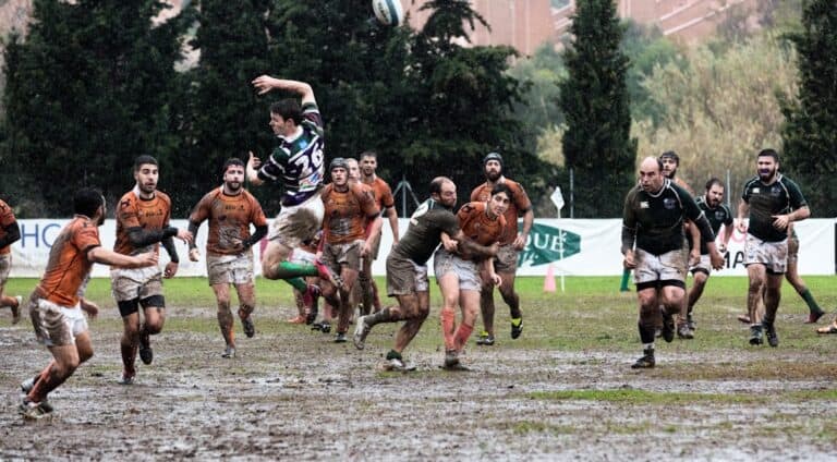 découvrez la durée d'un match de rugby, un élément essentiel pour comprendre le déroulement de ce sport dynamique. apprenez les règles concernant le temps de jeu, les pauses et les prolongations qui rythment chaque rencontre.