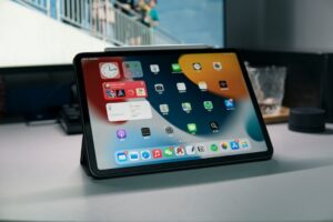 découvrez notre comparaison complète des ipad 2025 pour choisir le modèle qui correspond le mieux à vos besoins et votre budget.
