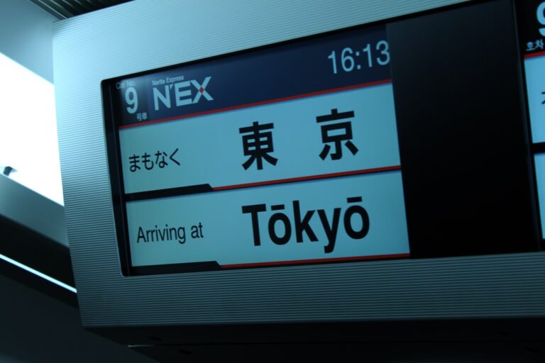 générez automatiquement des sous-titres précis et rapides pour vos vidéos grâce à notre outil d'automatisation des sous-titres.